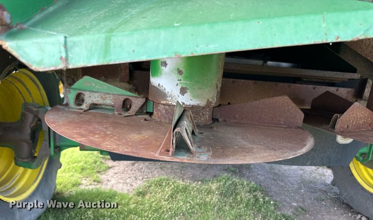 image for item EQ4760 2002 John Deere 9750 STS combine