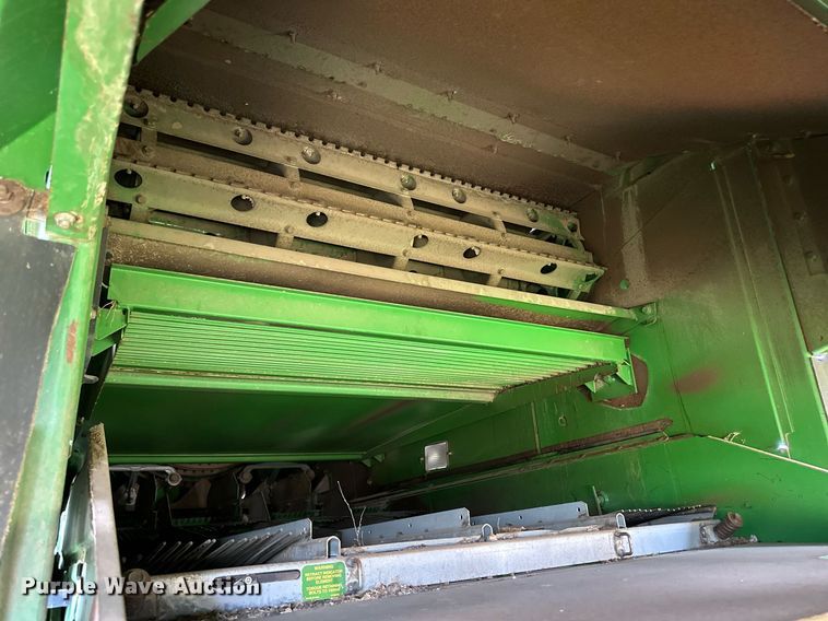 image for item EQ4760 2002 John Deere 9750 STS combine