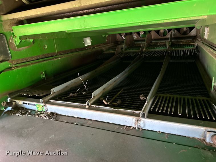 image for item EQ4760 2002 John Deere 9750 STS combine