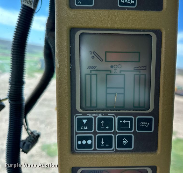 image for item EQ4760 2002 John Deere 9750 STS combine