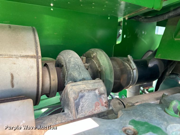 image for item EQ4760 2002 John Deere 9750 STS combine