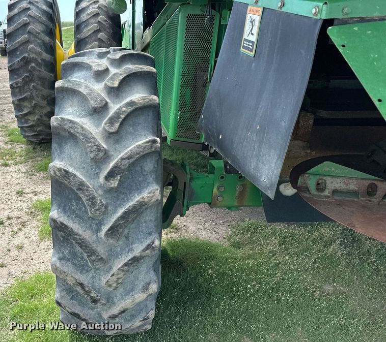 image for item EQ4760 2002 John Deere 9750 STS combine