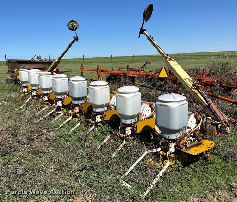 image for item EQ4770 Buffalo planter