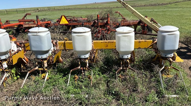 image for item EQ4770 Buffalo planter