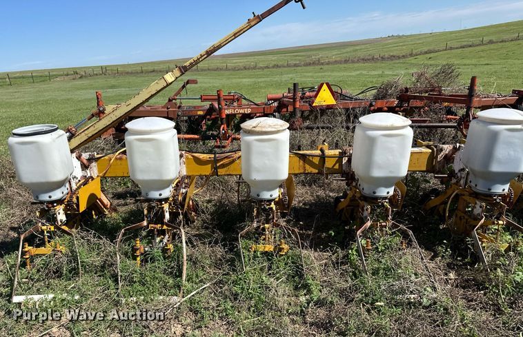 image for item EQ4770 Buffalo planter