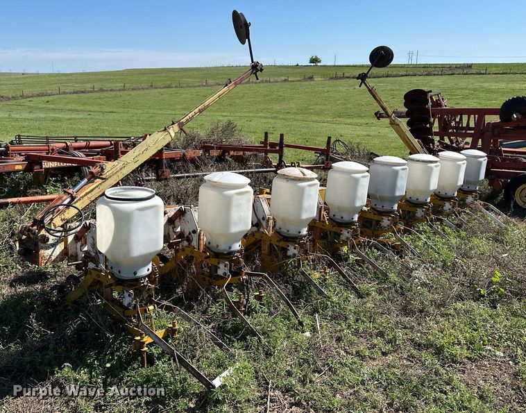image for item EQ4770 Buffalo planter