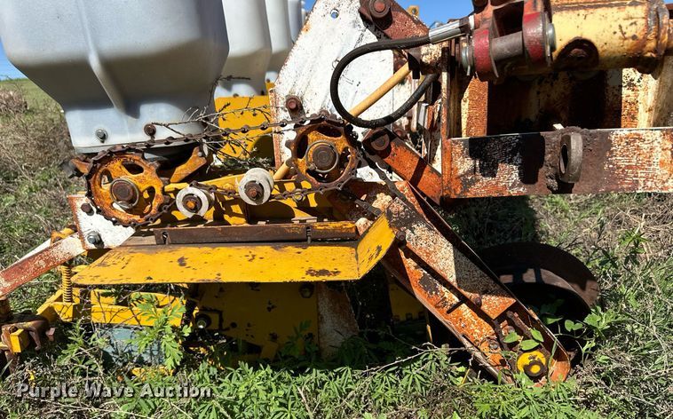 image for item EQ4770 Buffalo planter