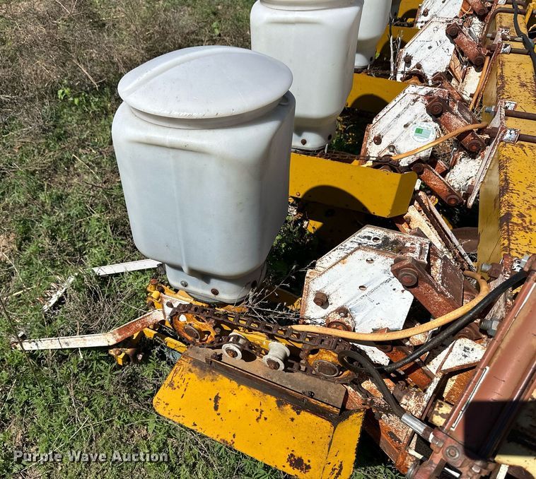 image for item EQ4770 Buffalo planter