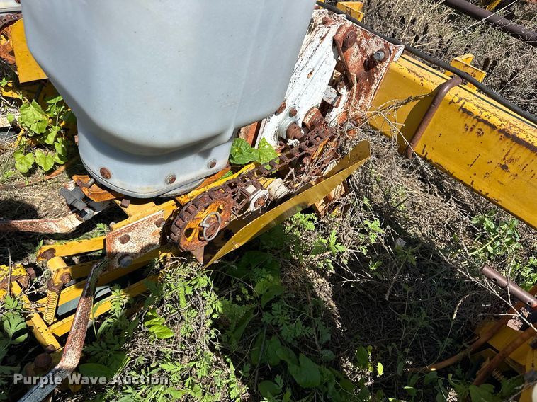 image for item EQ4770 Buffalo planter