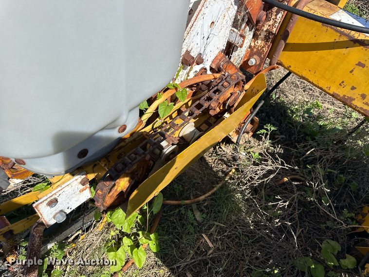 image for item EQ4770 Buffalo planter