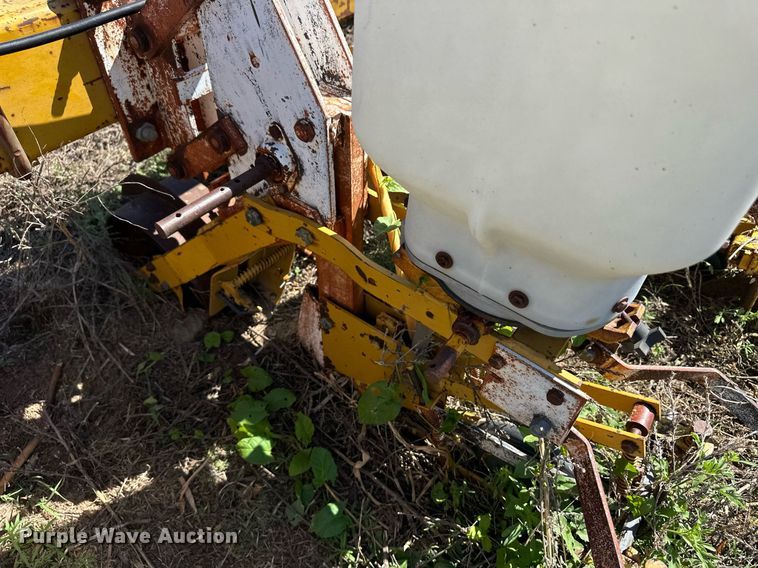 image for item EQ4770 Buffalo planter