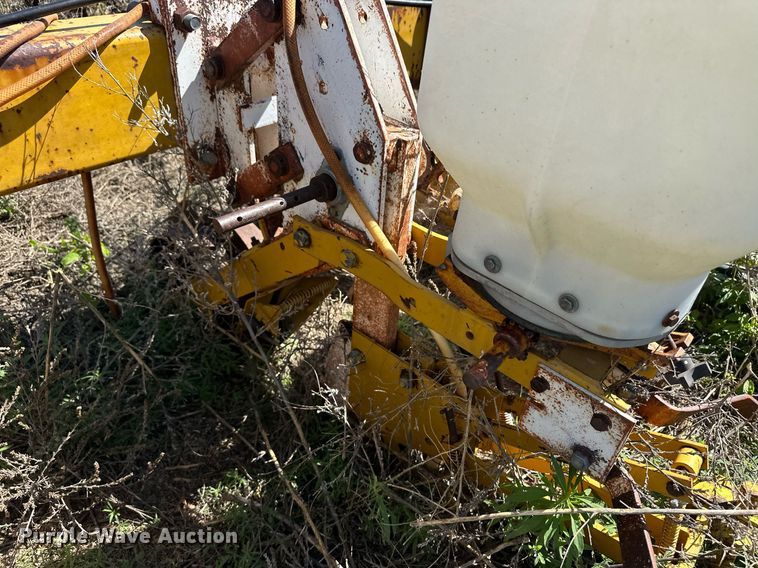 image for item EQ4770 Buffalo planter