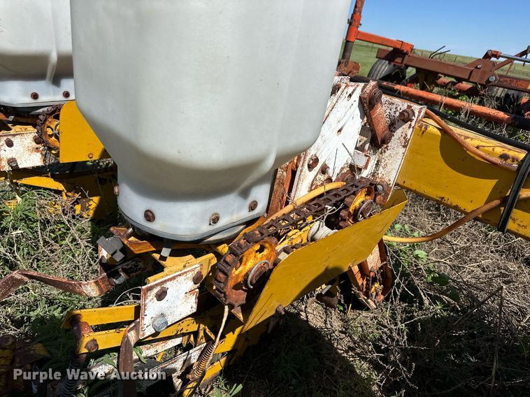 image for item EQ4770 Buffalo planter