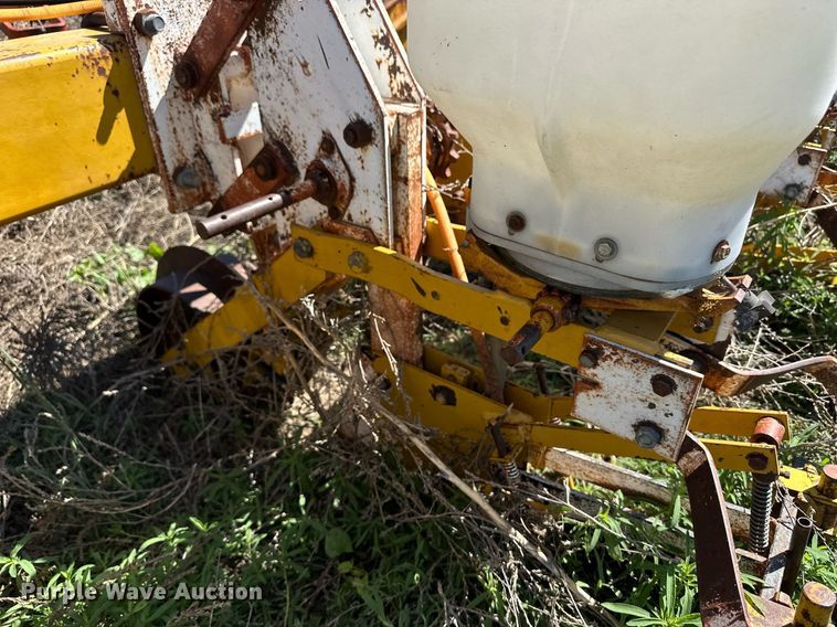 image for item EQ4770 Buffalo planter