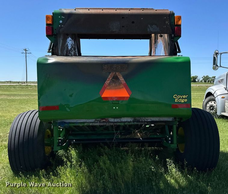 image for item EQ4771 John Deere 569 MegaWide Plus round baler