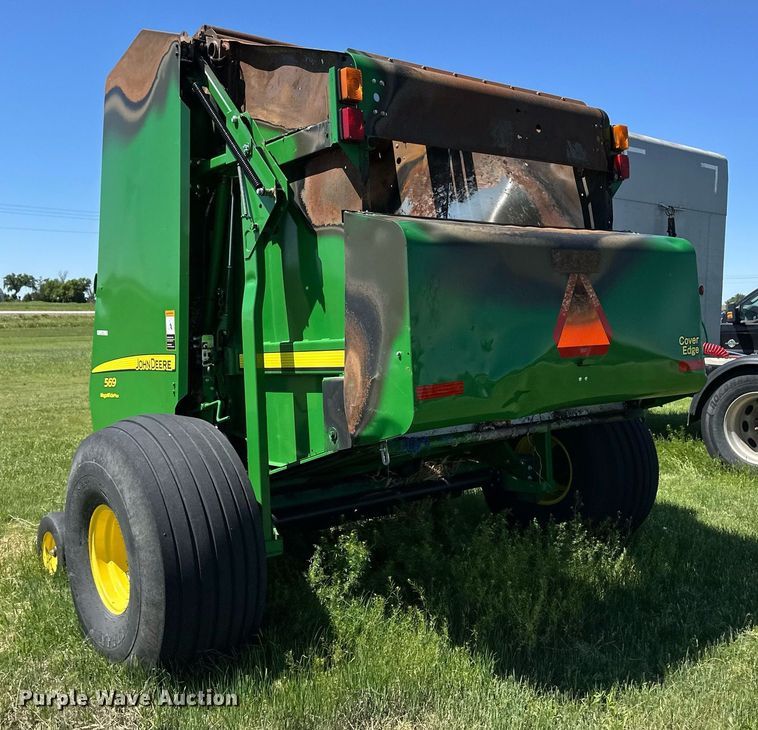 image for item EQ4771 John Deere 569 MegaWide Plus round baler