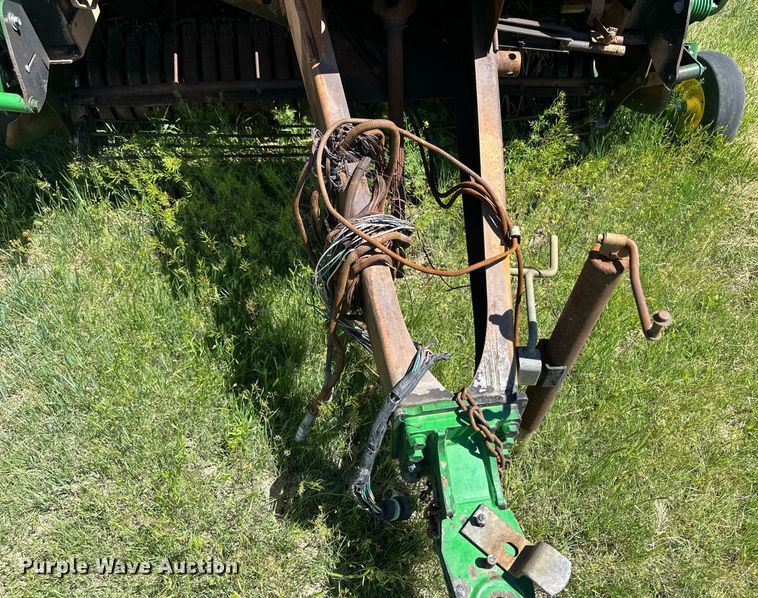 image for item EQ4771 John Deere 569 MegaWide Plus round baler