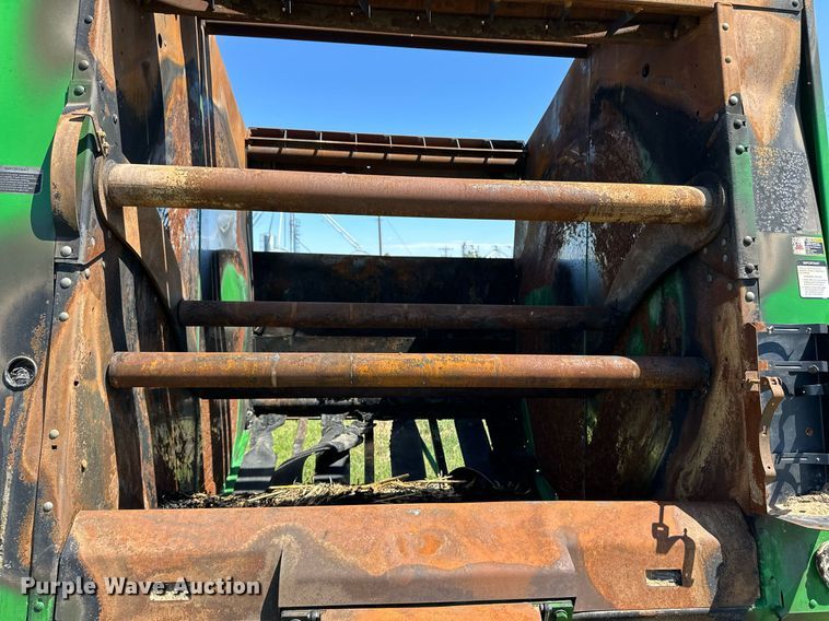 image for item EQ4771 John Deere 569 MegaWide Plus round baler