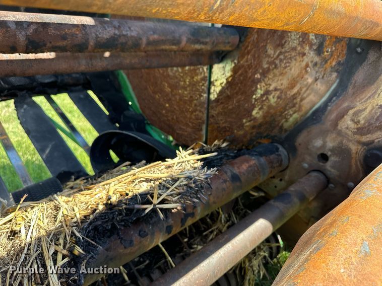 image for item EQ4771 John Deere 569 MegaWide Plus round baler