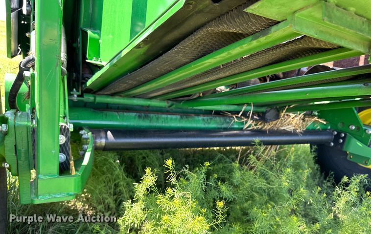 image for item EQ4771 John Deere 569 MegaWide Plus round baler