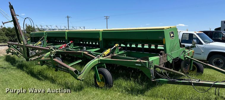 image for item EQ4775 John Deere 9400 grain drill