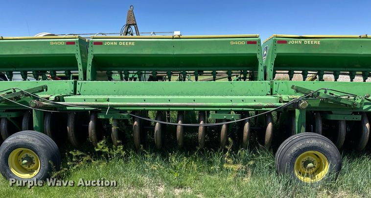 image for item EQ4775 John Deere 9400 grain drill