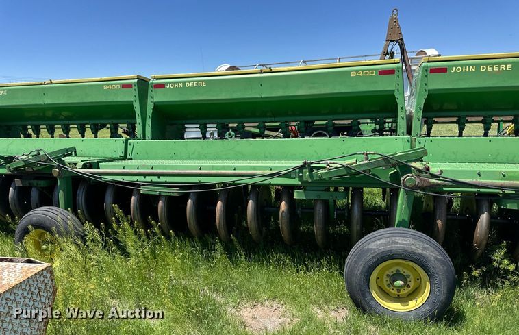 image for item EQ4775 John Deere 9400 grain drill