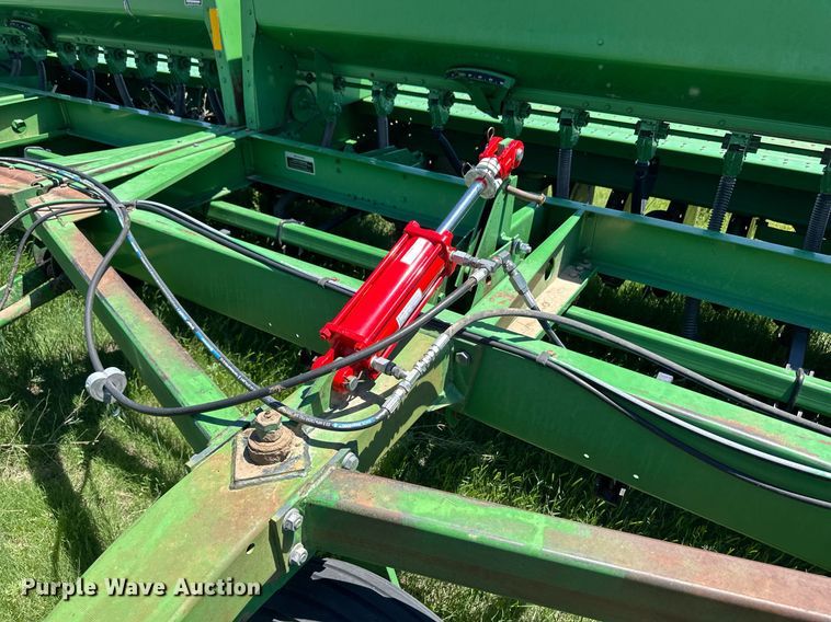 image for item EQ4775 John Deere 9400 grain drill