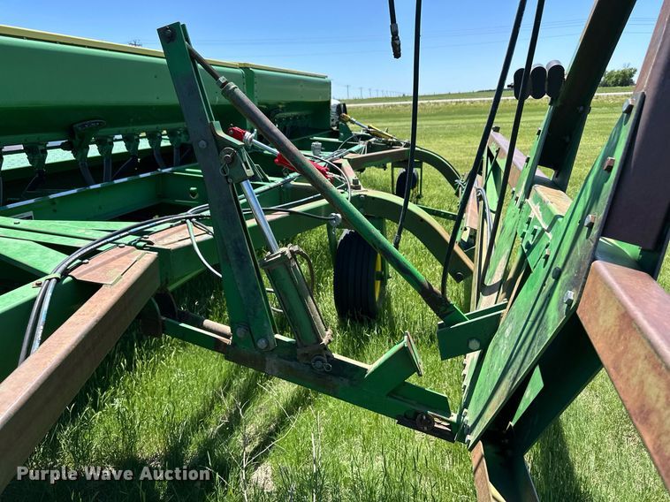 image for item EQ4775 John Deere 9400 grain drill