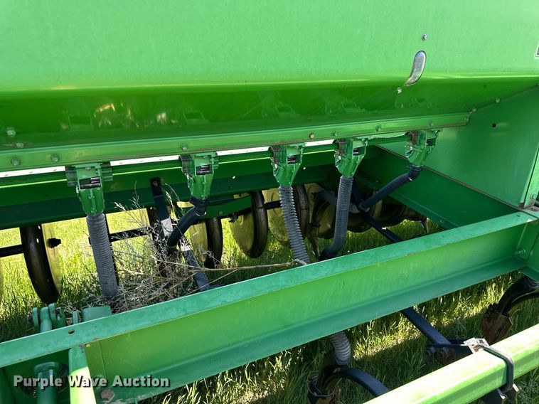 image for item EQ4775 John Deere 9400 grain drill