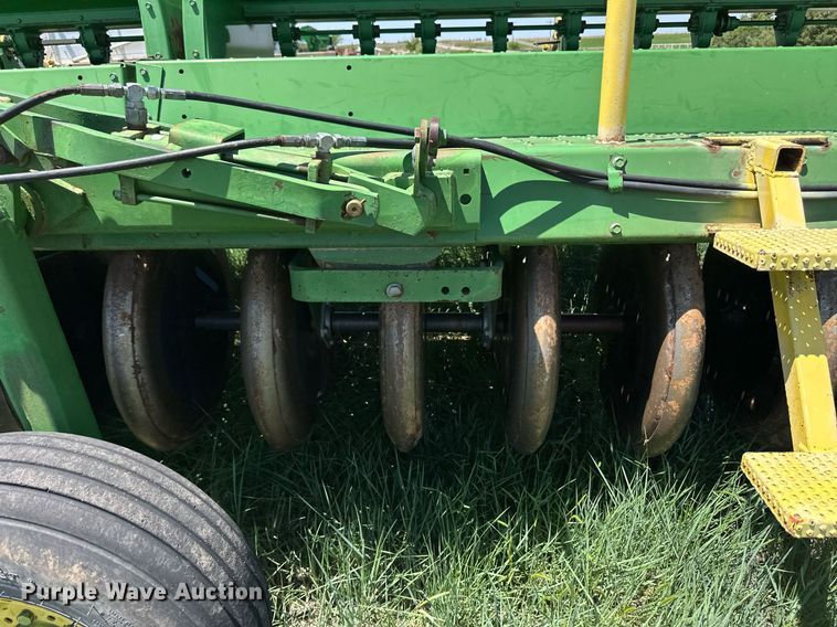 image for item EQ4775 John Deere 9400 grain drill