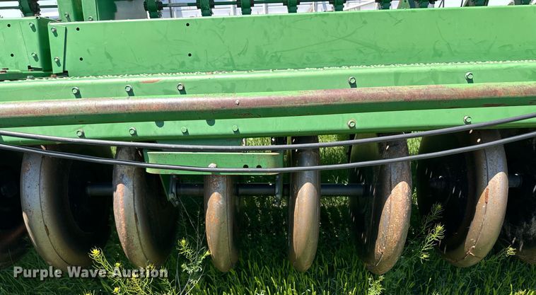 image for item EQ4775 John Deere 9400 grain drill