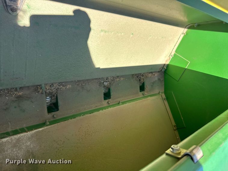 image for item EQ4775 John Deere 9400 grain drill