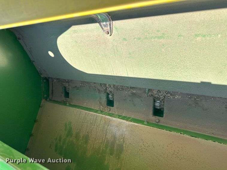 image for item EQ4775 John Deere 9400 grain drill
