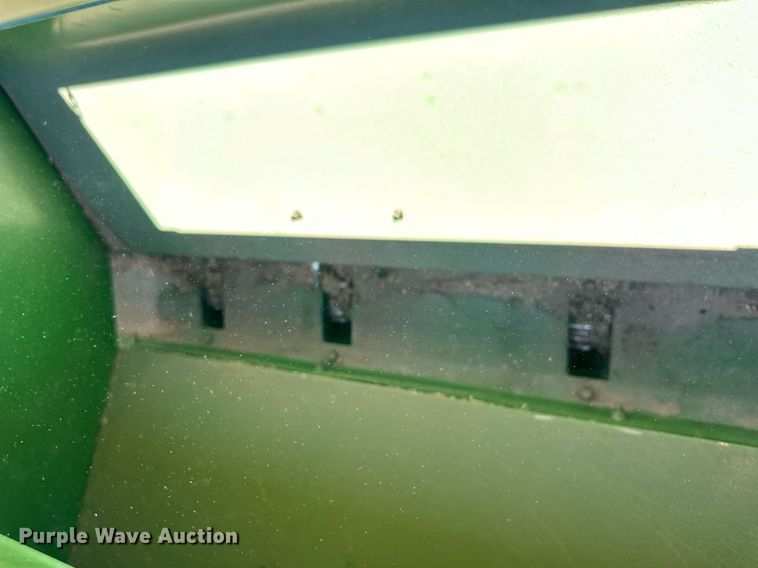 image for item EQ4775 John Deere 9400 grain drill