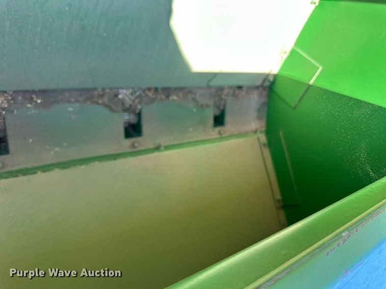 image for item EQ4775 John Deere 9400 grain drill