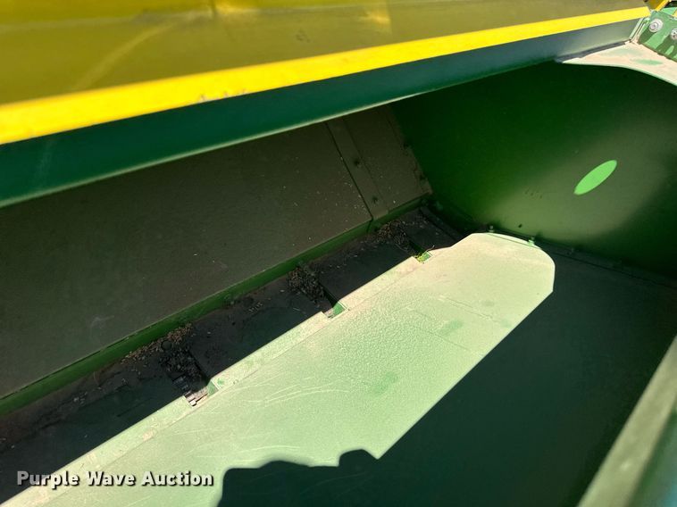 image for item EQ4775 John Deere 9400 grain drill