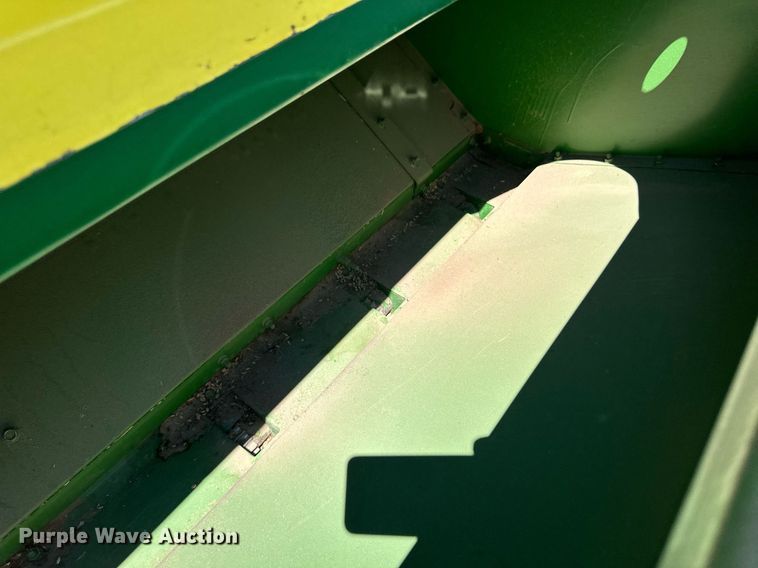 image for item EQ4775 John Deere 9400 grain drill