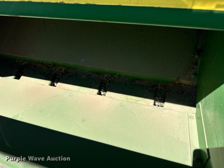 image for item EQ4775 John Deere 9400 grain drill