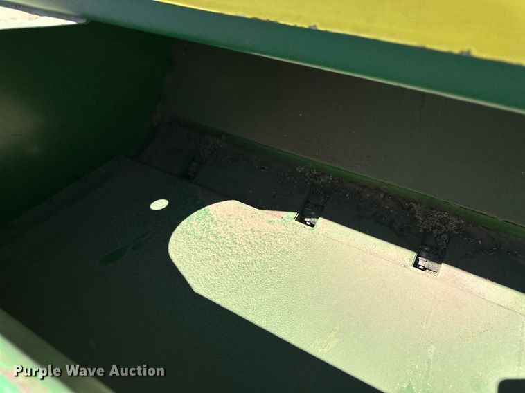 image for item EQ4775 John Deere 9400 grain drill
