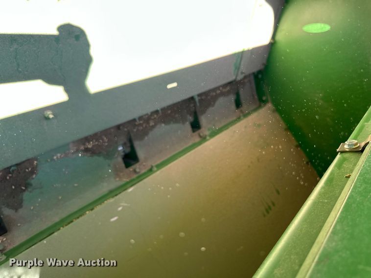 image for item EQ4775 John Deere 9400 grain drill