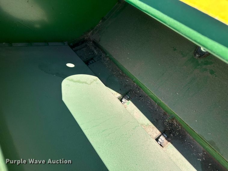 image for item EQ4775 John Deere 9400 grain drill