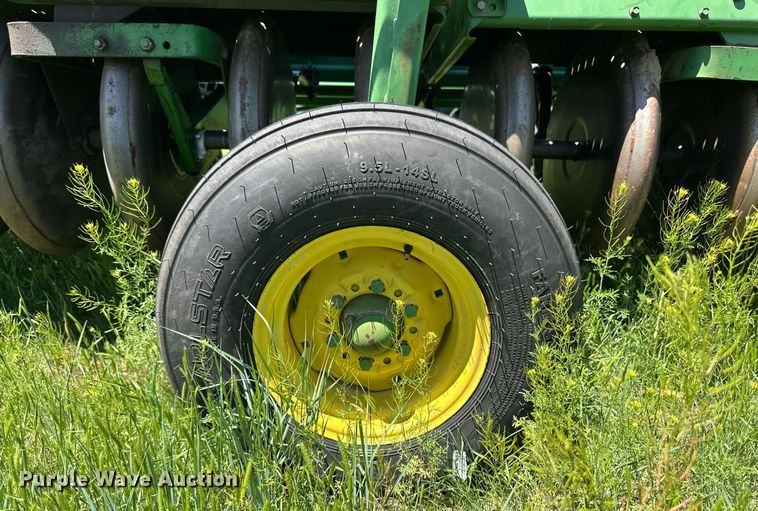 image for item EQ4775 John Deere 9400 grain drill