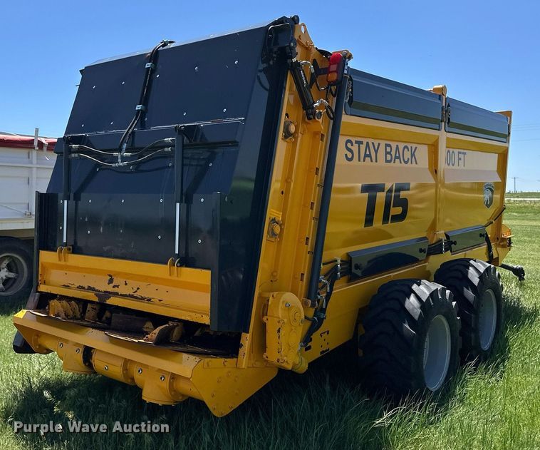 image for item EQ4778 2021 Terrakat T15 manure spreader