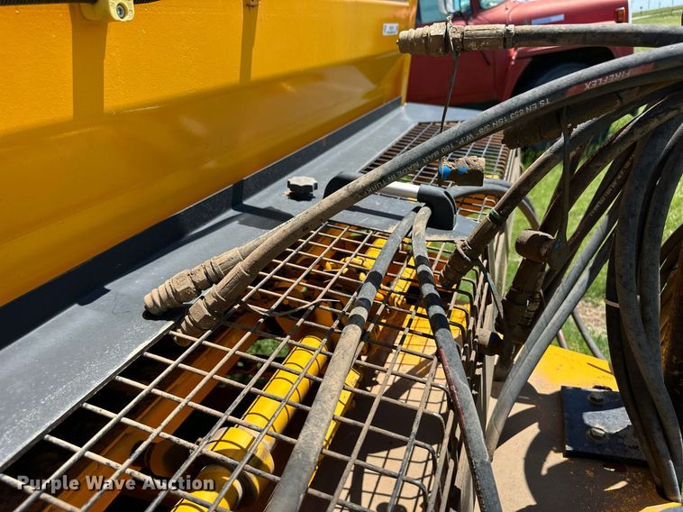 image for item EQ4778 2021 Terrakat T15 manure spreader