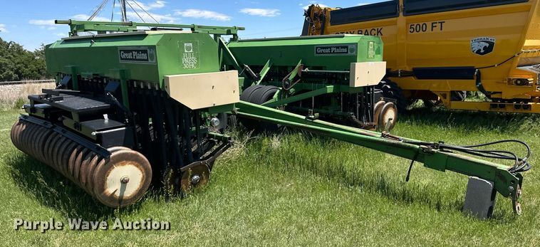 image for item EQ4779 Great Plains Full Press 30 HC grain drill