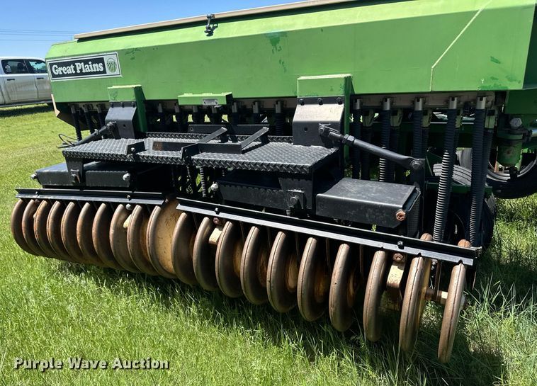 image for item EQ4779 Great Plains Full Press 30 HC grain drill