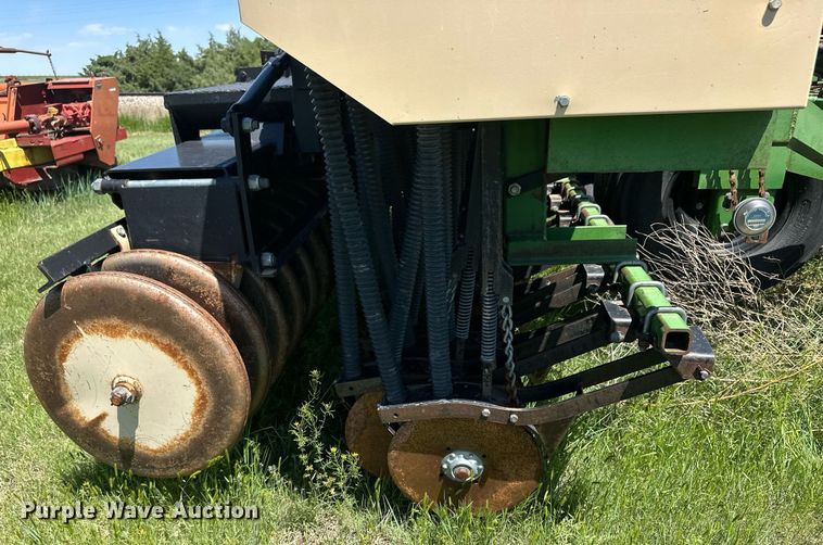 image for item EQ4779 Great Plains Full Press 30 HC grain drill