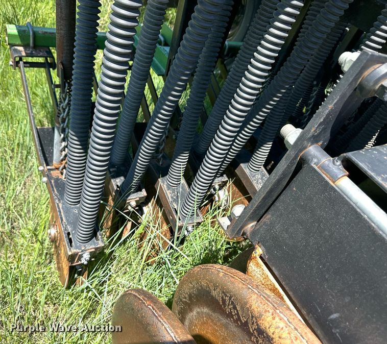 image for item EQ4779 Great Plains Full Press 30 HC grain drill