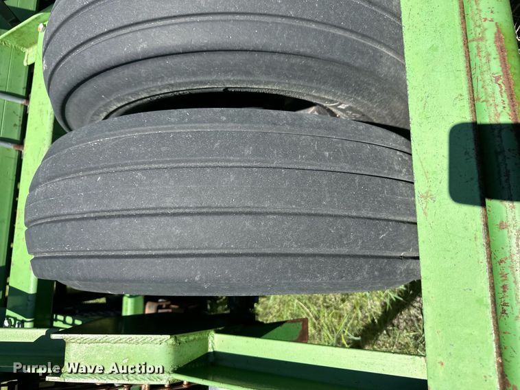 image for item EQ4779 Great Plains Full Press 30 HC grain drill